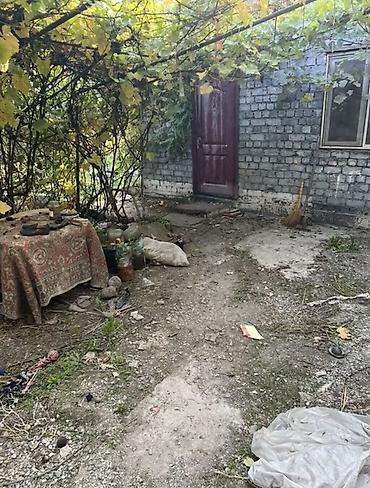 Продажа коттеджей и домов: Продается дом (55кв.м2) в Маевке. (первомайский район). В доме — 14