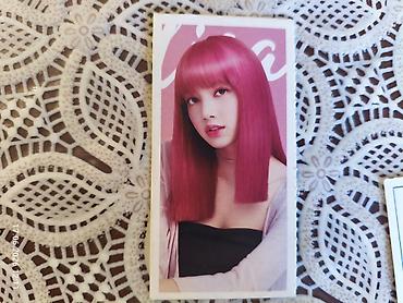 İncəsənət və kolleksiyalar: Lisa və Rose temalı mini fotokart dəsti (2 ədəd) Təsvir: - İki ədəd — 3