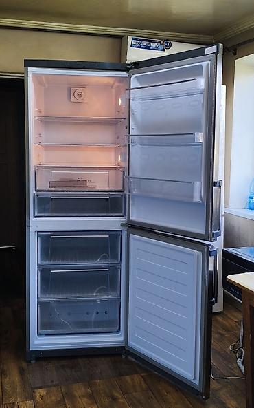 халаделник бу: Холодильник Hotpoint Ariston, Б/у, Двухкамерный, De frost (капельный), 70 * 195 * 69 — 2