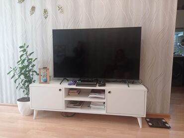 ayaqqabi refi: Yeni, Düz TV altlığı, Polkalı, Laminat