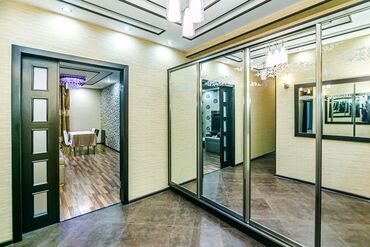 Günlük kirayə mənzillər: 3 otaqlı — 8