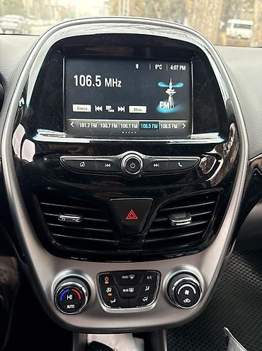 Chevrolet: Chevrolet Spark: 2017 г., 1 л, Вариатор, Бензин, Хэтчбэк — 6