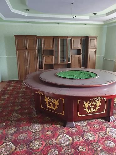 зонт бу: Продаётся круглый стол хорошего качества б/у в разобранном виде — 1