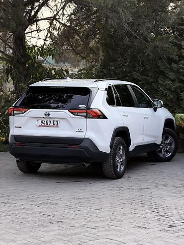 rav4 xse: Toyota RAV4: 2022 г., 2.5 л, Автомат, Гибрид, Внедорожник — 2