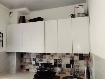 шкаф подвесной: Кухонный гарнитур, Шкаф, цвет - Белый, Б/у