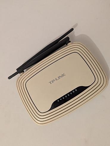 Модемы и сетевое оборудование: Wi‑Fi роутер TP‑Link с двумя внешними антеннами (до 300 мб) Основные — 1
