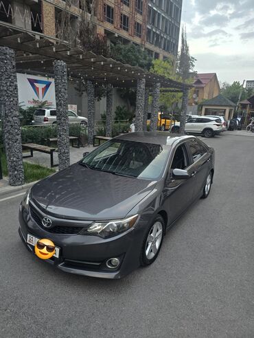 tayota runx: Toyota Camry: 2014 г., 2.5 л, Автомат, Бензин, Седан