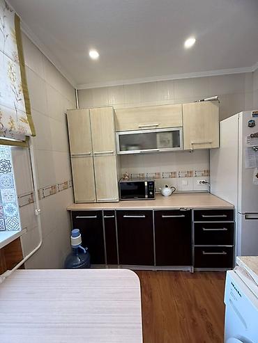 Долгосрочная аренда квартир: 3 комнаты, С мебелью полностью — 9