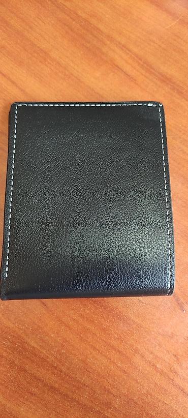 Кошельки: Для мужчин, которые ценят качественные, стильные аксессуары, мы — 3