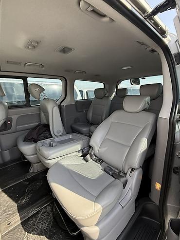 Продажа авто: Hyundai Grand Starex: 2019 г., 2.4 л, Автомат, Газ, Бус — 4