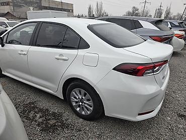 coroll: Toyota Corolla: 2021 г., 1.8 л, Вариатор, Гибрид, Седан — 5