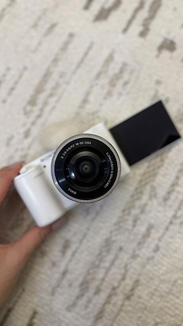 sony a 7: Беззеркальная камера Sony (белая) для фото и влогов в комплекте с — 3