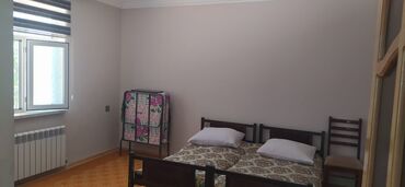 Günlük kirayə evlər: 90 kv. m, 4 otaqlı — 9