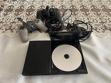 google tv: Tam ideal vəziyətdədir. İki pultu və pes 2012 diski var. Bütün şunur — 2