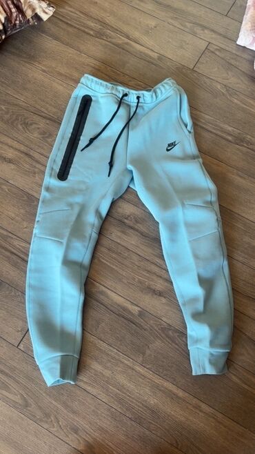 обувь рабочий: Спортивные брюки оригинальные Nike Tech Fleece Размер не подошел