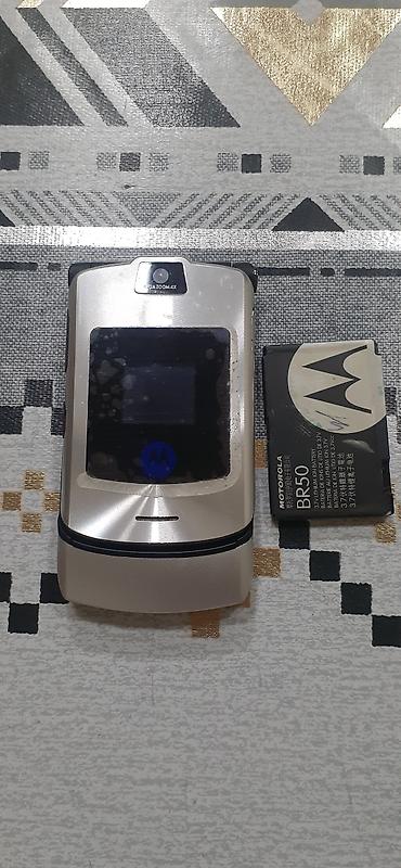 nokia n86 8mp: Motorola 8 GB, rəng - Gümüşü, Düyməli — 1