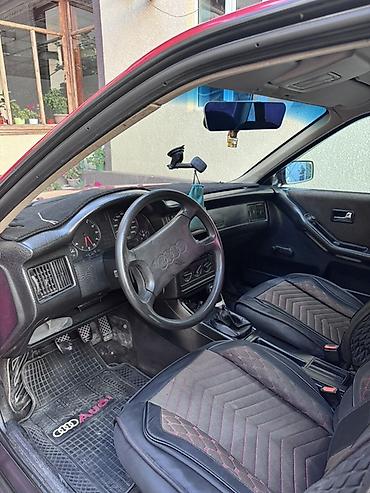 Audi: Audi 80: 1989 г., Механика, Бензин, Седан — 10
