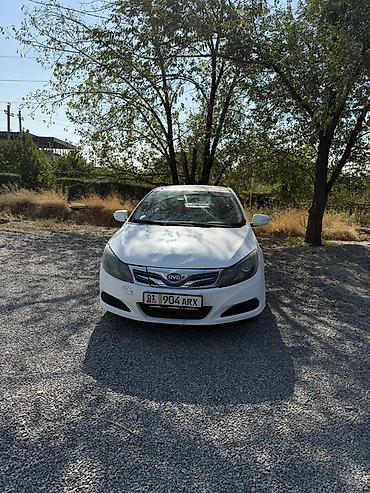 kaiyi e5: BYD E5: 2019 г., Электромобиль, Седан — 4