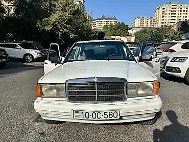mos: Mercedes-Benz 190 (W201): 2 l | 1991 il Sedan — 1