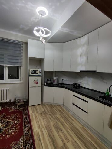 продаю квартиру в чолпон ате: 3 комнаты, 88 м², Элитка, 8 этаж, Евроремонт