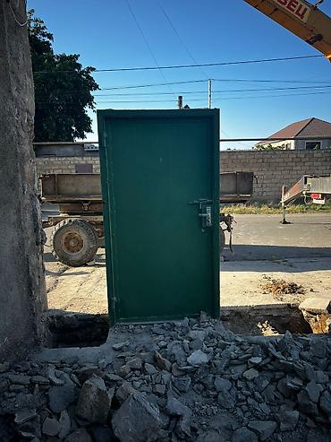 Həyət darvazaları: Hundurluyu 3m Eni 3.56 sm bu demir darvazanin olculeri Materialin — 4
