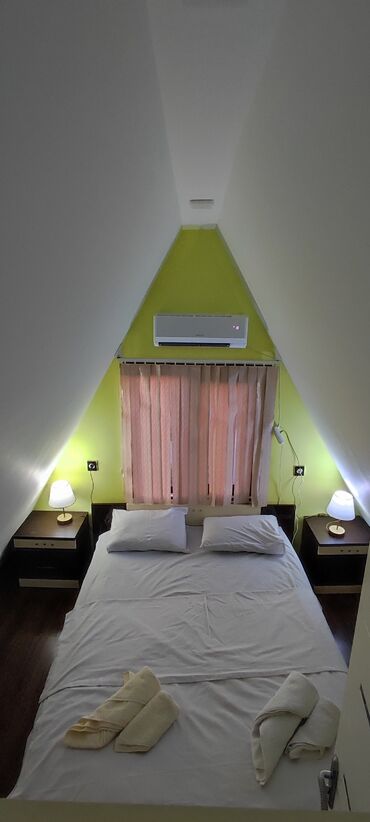 Günlük kirayə evlər: 100 kv. m, 2 otaqlı, Artezian quyusu, İnternet, Qaz — 6