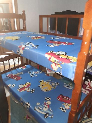2 li kravat: Uşaq üçün ikimərtəbəli taxta çarpayı - Material: laklanmış ağac — 2