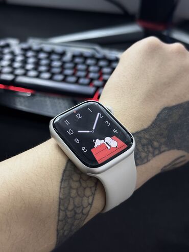Наручные часы: Apple Watch 7 series 45mm Состояние хорошее есть небольшие царапины на