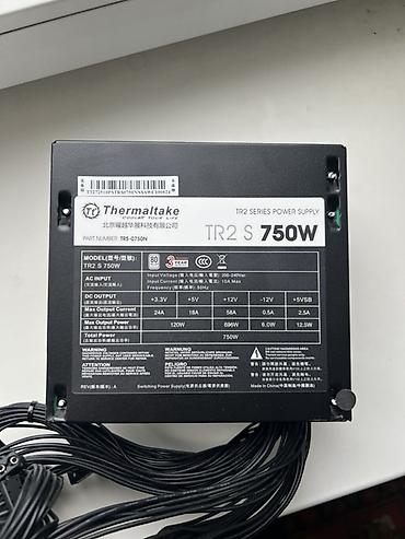игровое: Блок питания Thermaltake TR2 S 750W (модель TR2 S 750W, P/N TRS-0750N) — 1