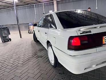 mazda 626 1990: Mazda 626: 1990 г., 2 л, Механика, Бензин, Седан — 5