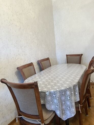 Stullar: Qonaq otağı üçün, İşlənmiş, Açılan, Oval masa, 6 stul