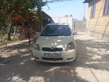 Toyota: Toyota Vitz: 2003 г., 1.3 л, Автомат, Бензин, Хэтчбэк