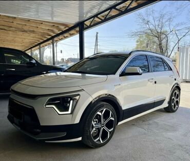 Kia: Kia Niro: 2023 г., 1.6 л, Вариатор, Гибрид, Кроссовер