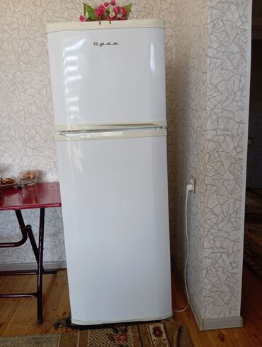 orsk: Б/у Холодильник Орск, цвет - Белый