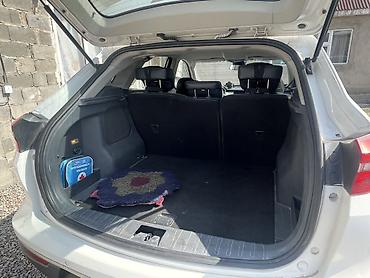 Другой электротранспорт: Электромобиль кроссовер (белый) - Кузов: компактный 5‑дверный — 7