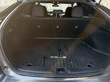 Toyota: Toyota Prius: 2019 г., 1.8 л, Автомат, Гибрид, Хэтчбэк — 13