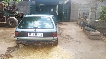 pass: Volkswagen Passat Variant: 1990 г., Универсал — 3