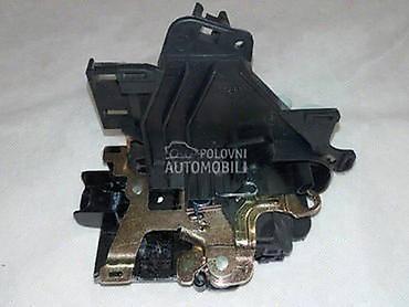 svetleci znak vw: KVAKA ZA SEAT IBIZA OD 1996. DO 2003. GOD. | kvaka za seati vw polo — 1