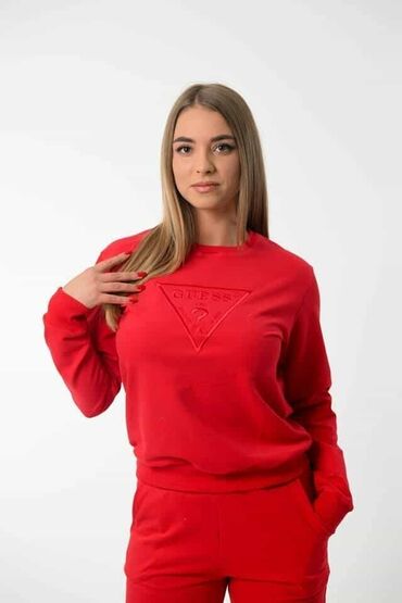 Gornji i donji deo: Ženska dukserica žute boje sa dugim rukavima i okruglim izrezom — 27