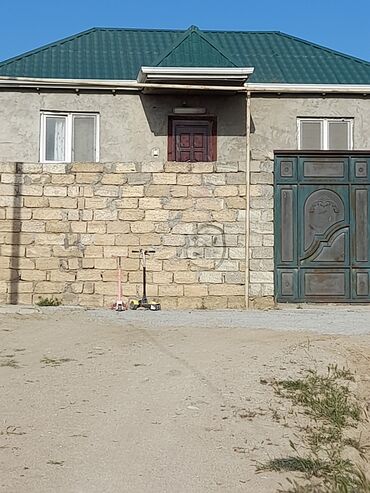 недвижимость в азербайджане: Bakı, 4 kv. m, 4 otaqlı, Hovuzsuz, Artezian quyusu, Qaz, İşıq