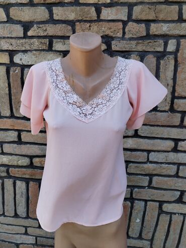 h m potkošulje: Steps Bluza vel M
Kao nova