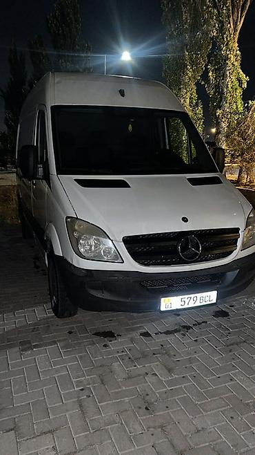 Mercedes-Benz Sprinter (длинная база, высокий кузов), белый фургон