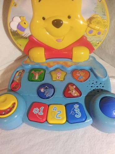Muzička igračka za decu Disney koja svira na baterije