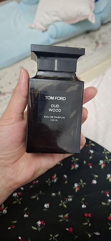 обвь: Tom Ford Oud Wood Eau de Parfum, 100 мл - Семейство — 1