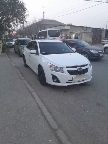 Chevrolet: Chevrolet Cruze: 1.8 l | 2013 il 214791 km Sedan — 6