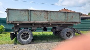 kamaz ehtiyat hisseleri: Yaşıl rəngdə olan kamaz üçün qoşqu vasitəsi. Yük daşımaq və