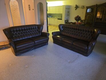 Stilske garniture: Set od dve kožne sofe – klasičan Chesterfield stil - Materijal: tamno — 7