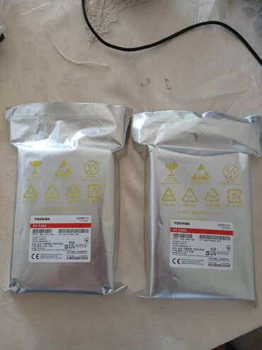 Mauslar: Kompüter üçün Sərt disk HDD 3.5 Toshiba 1TB
Yeni
2 ədəd
