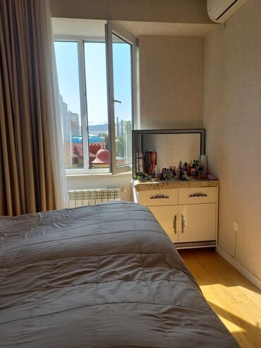 Yataq otağı dəstləri: İkinəfərlik çarpayı, Dolab — 5