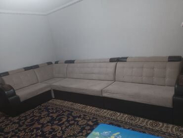 спальные диваны: Угловой диван, цвет - Бежевый, Б/у